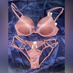 30D Small Victoria’s Secret Push-Up Bra Lingerie Strappy Panty Set Vintage Rose